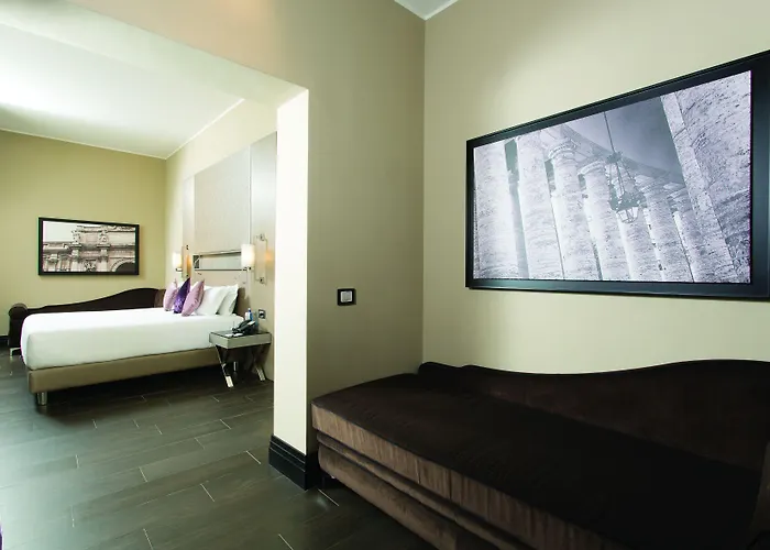 Life Hotel 4*