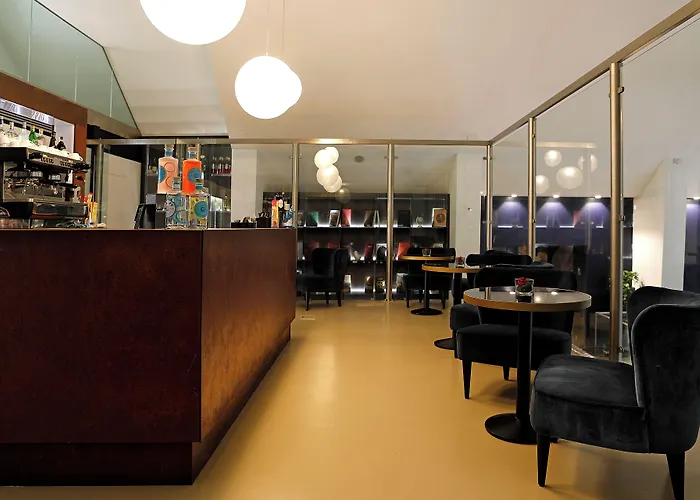 Life 4* Roma