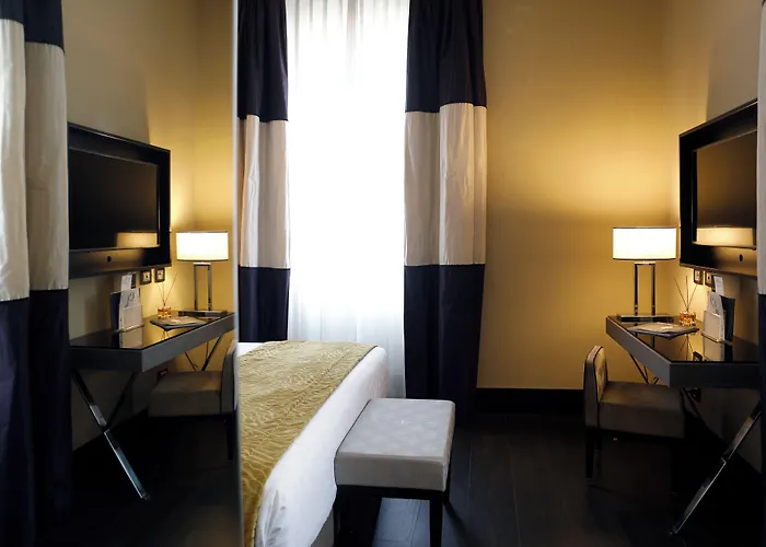 Life Hotel 4*