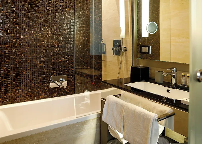 Life 4* Roma
