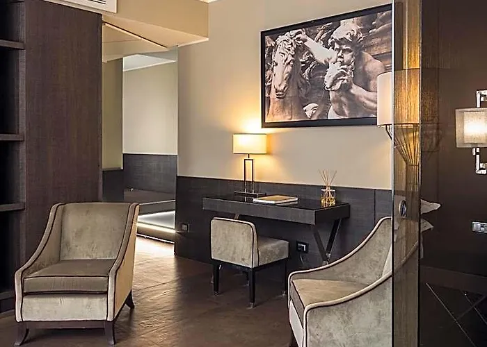 Hotel Life 4*