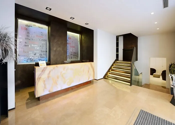 Life Hotel 4*